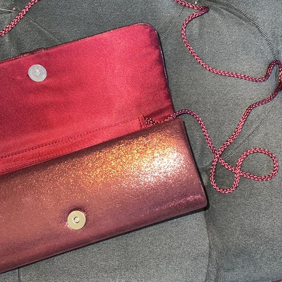 Jessica McClintock Clutch With Shoulder Strap - Picture 6 of 7